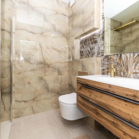 Luxurious In Kastel Stafilic