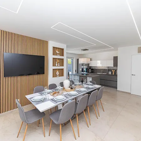 Luxurious In Kastel Stafilic Feriehus Kaštela