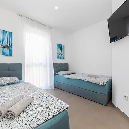 Luxurious In Kastel Stafilic