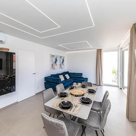 Feriehus Luxurious In Kastel Stafilic Kaštela