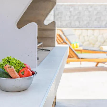 Awesome In Kastel Stafilic With Wifi Holiday home